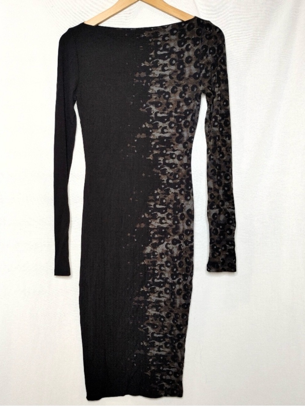 Isabel de Pedro Black Dress with Faded Leopard Panel - Picture 2 of 5